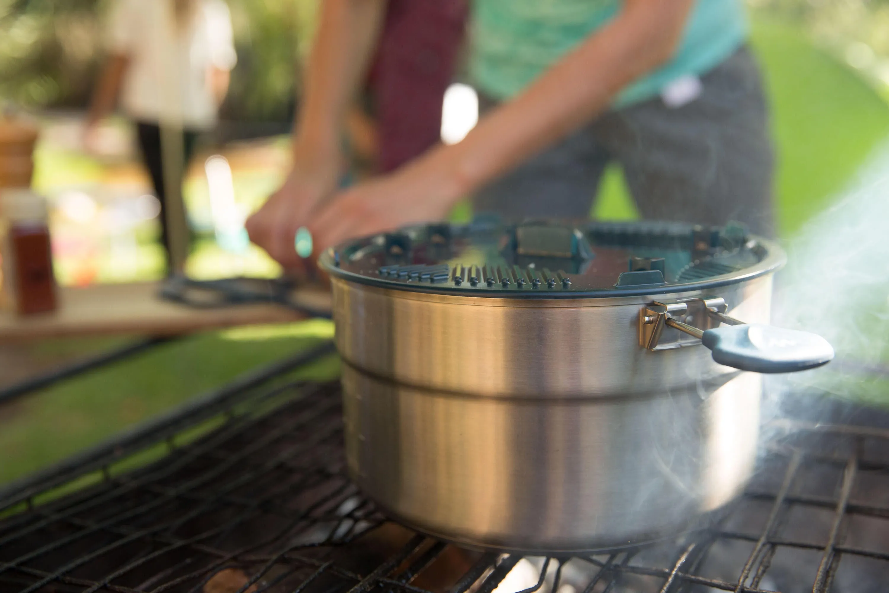 Quechua Non-Stick Stainless Steel 4-Person 24-Piece Camp Cookset 3.5 L