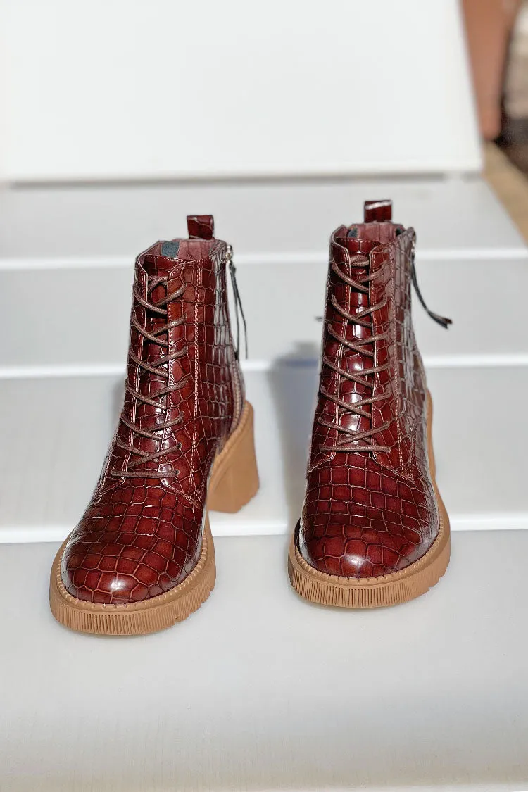 Zyan Croc Leather Boots in Nutmeg | FINAL SALE